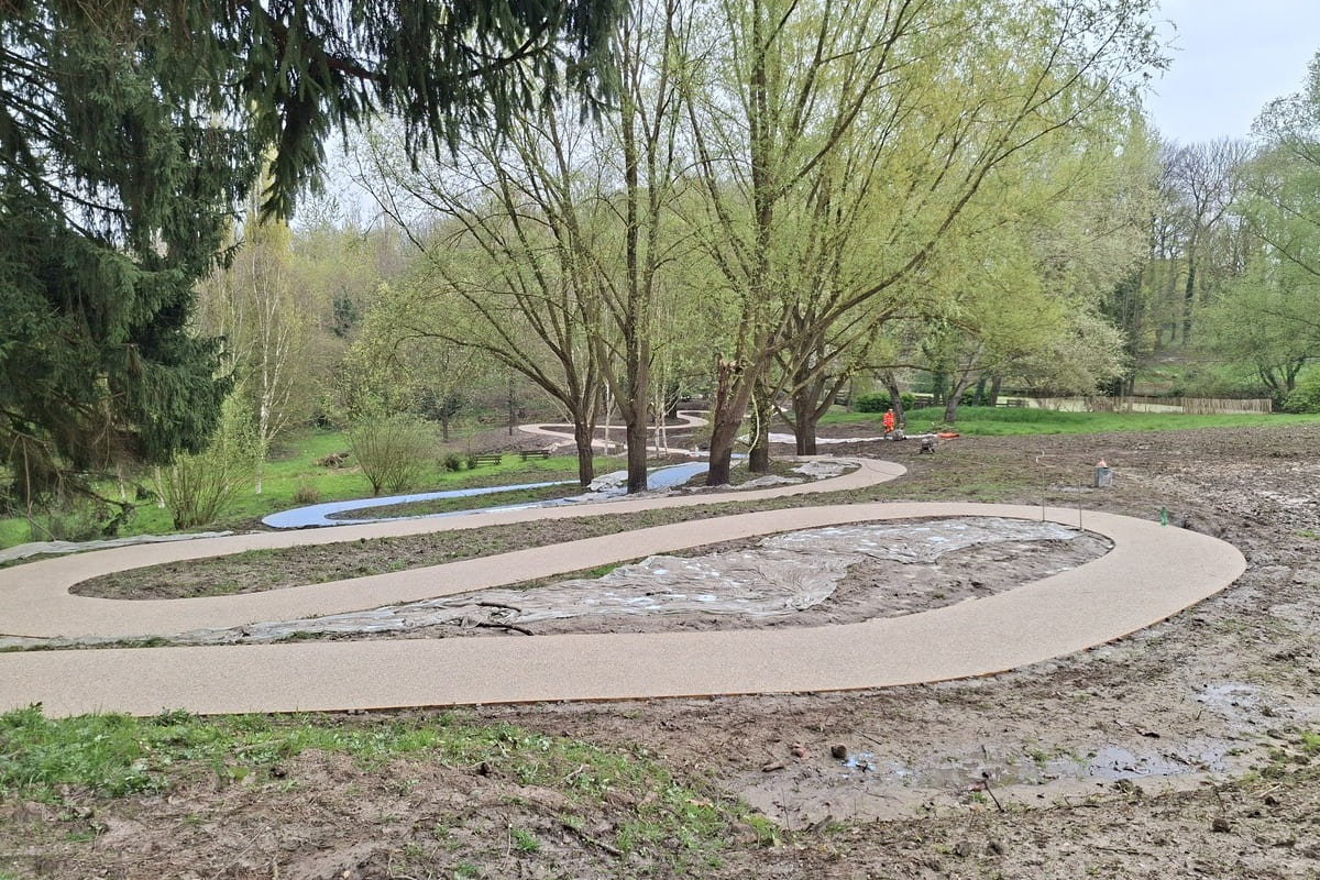 R&eacute;alisation b&eacute;ton d&eacute;sactiv&eacute; Stylperf sur une all&eacute;e &agrave; Dammartin-en-Go&euml;le
