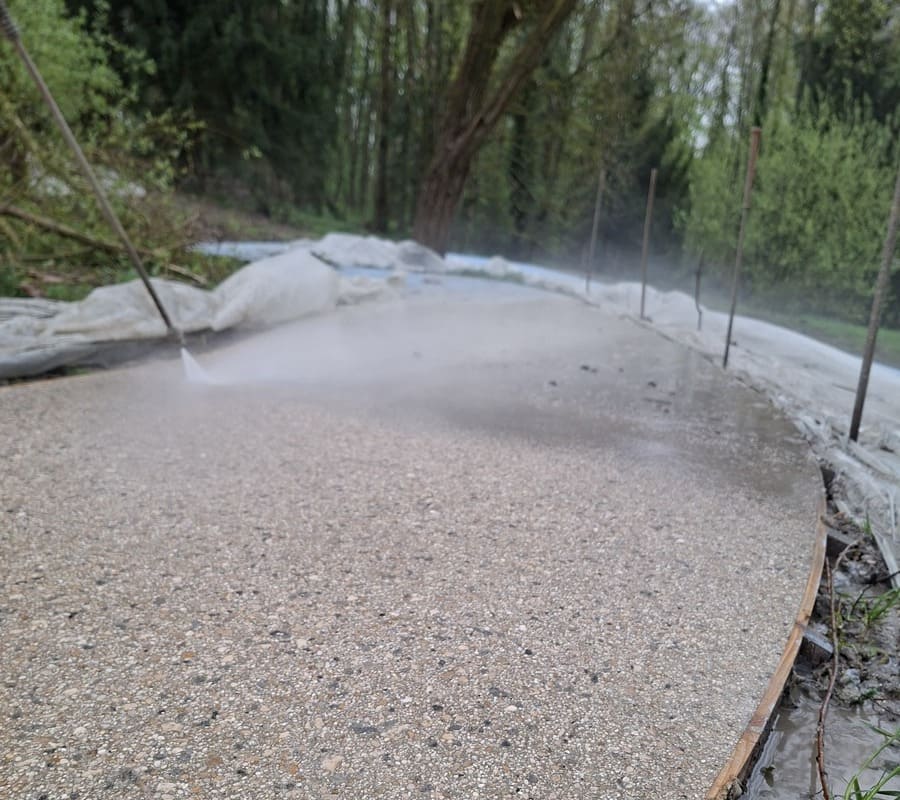 R&eacute;alisation b&eacute;ton d&eacute;sactiv&eacute; Stylperf sur une all&eacute;e &agrave; Dammartin-en-Go&euml;le