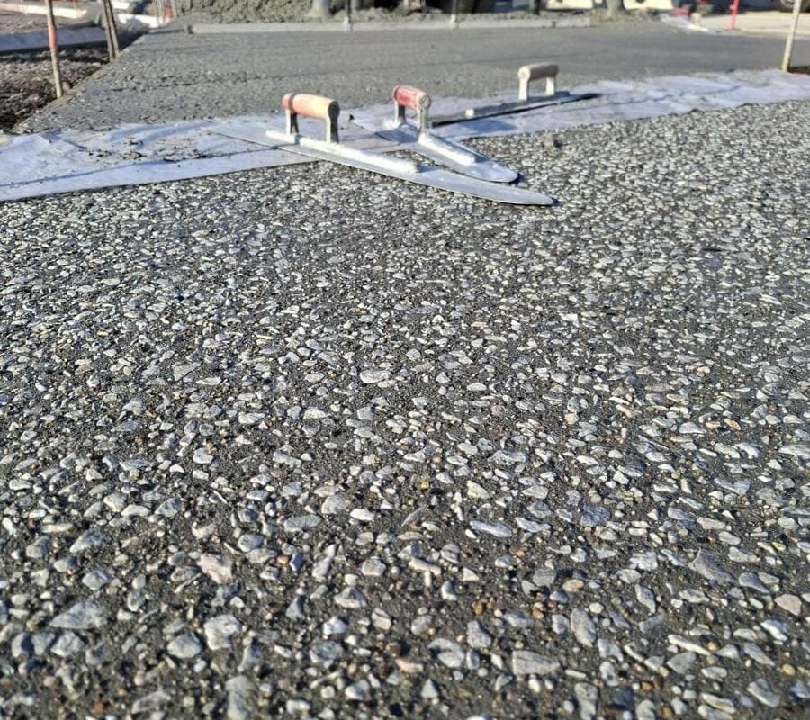 R&eacute;alisation b&eacute;ton d&eacute;sactiv&eacute; Stylperf voirie Cognin Zoom