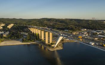 Opération logistique insolite sur le pont de « l’autoroute du littoral »
